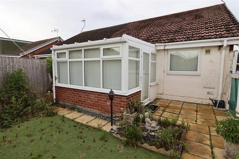 2 bedroom semi-detached bungalow for sale, Hansard Crescent, Gilberdyke, Brough