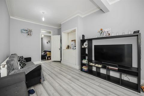 3 bedroom terraced house for sale, St. Georges Road, London E10
