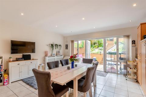 4 bedroom townhouse for sale, Kerry Hill Way, Maidstone