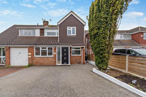 4 bedroom semi-detached house for sale, Aviemore Gardens, Bearsted, Maidstone