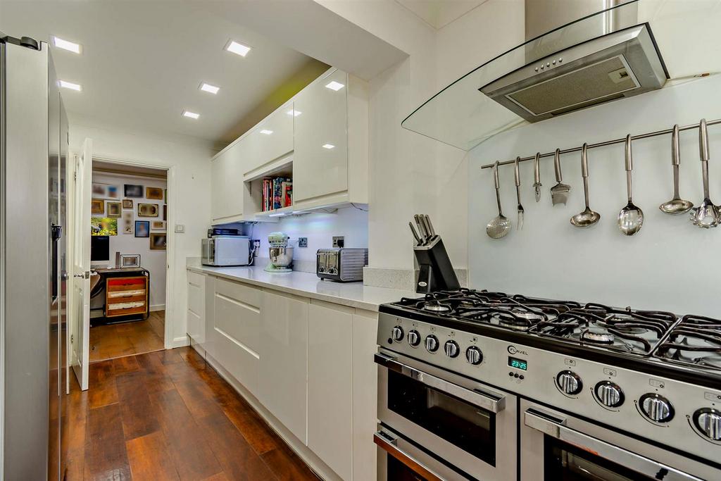 8599160-interior15-800.jpg