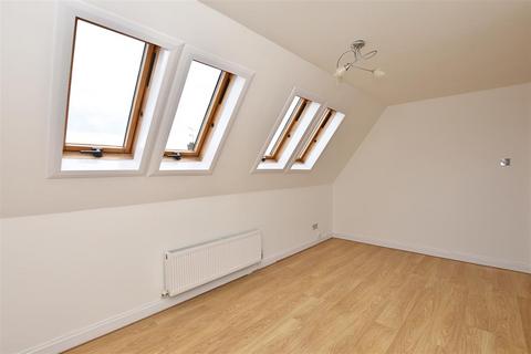 18 Abbotsleigh Road, South Woodham Ferrers, Chelmsford, CM3 5SS
