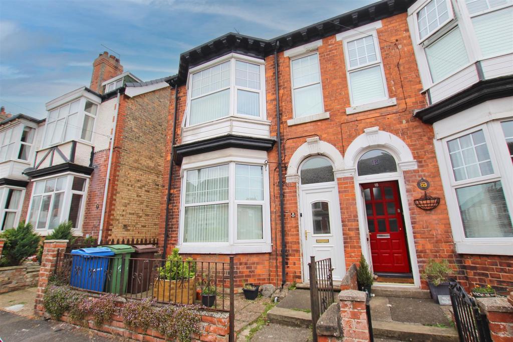 Clifford Street, Hornsea 3 bed end of terrace house for sale £199,950
