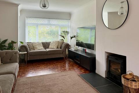 4 bedroom semi-detached house for sale, Dochdwy Road, Llandough