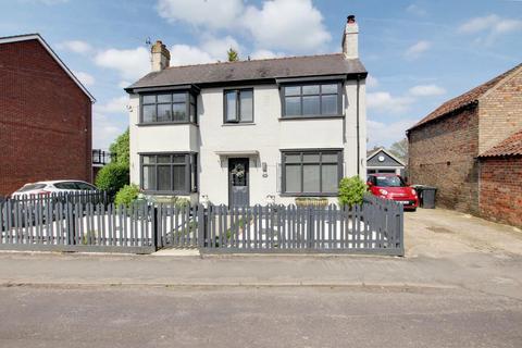 4 bedroom detached house for sale, Parsons Lane, Alford LN13