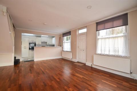 2 bedroom house to rent, All Saints Street, Hastings TN34