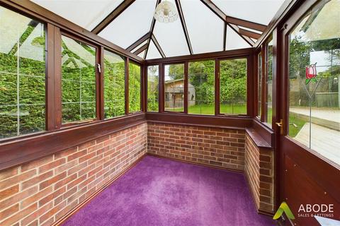 1 Chaffinch Drive, Uttoxeter, ST14 8UE