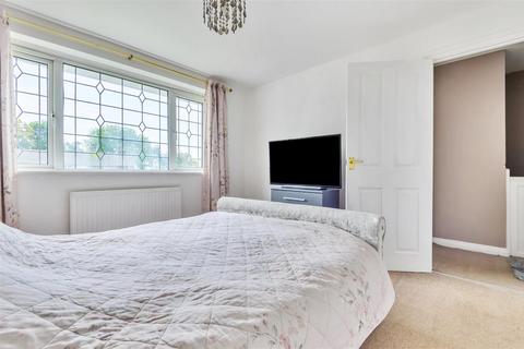 26 Bathurst Road, Staplehurst, Tonbridge, TN12 0LG