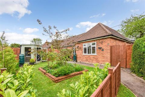2 bedroom semi-detached bungalow for sale, Stanbury Road, Thruxton, Andover
