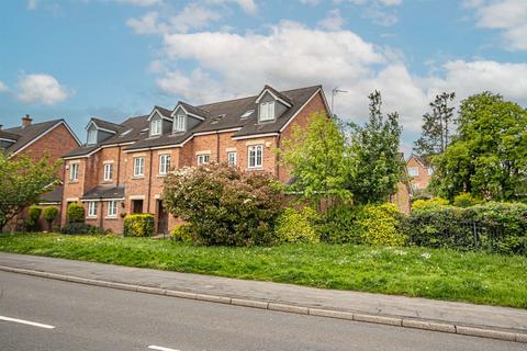 3 bedroom townhouse for sale, Cheadle Road, Uttoxeter ST14