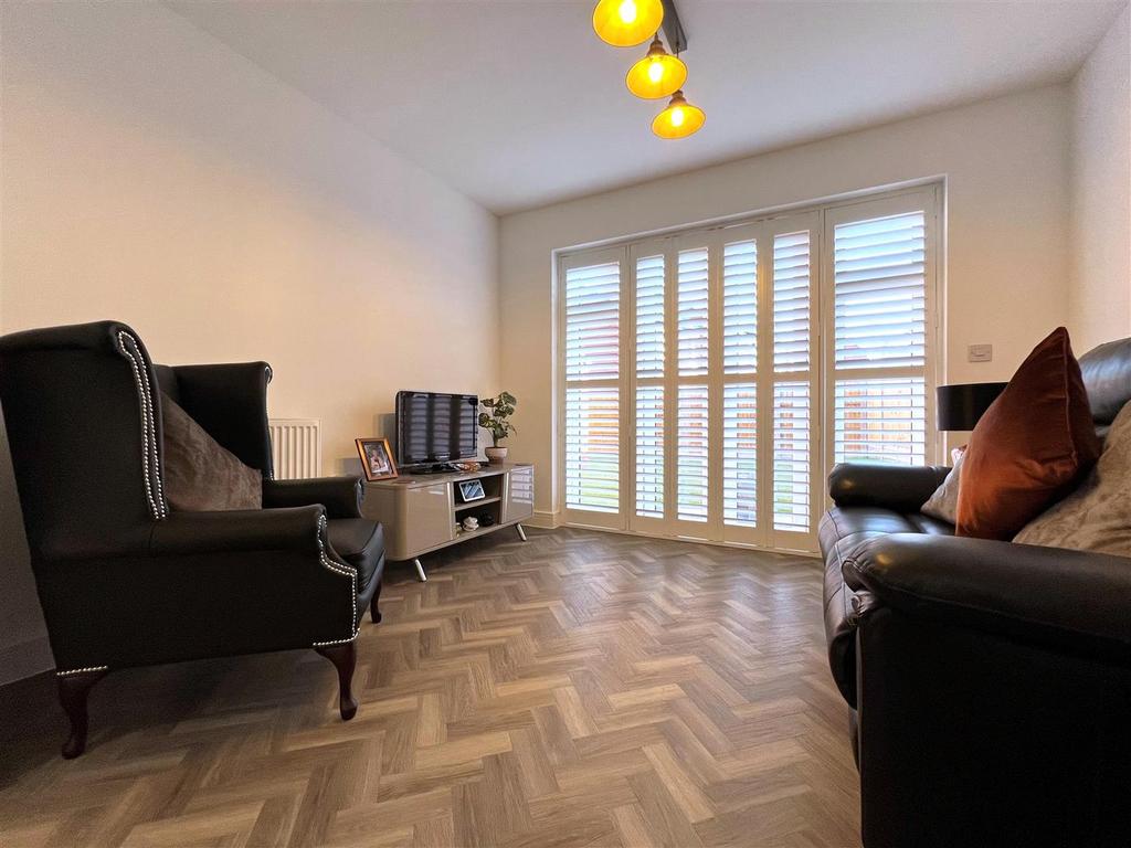 Living area.jpg