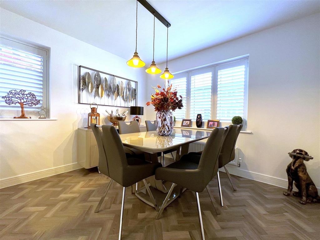 Dining area.jpg
