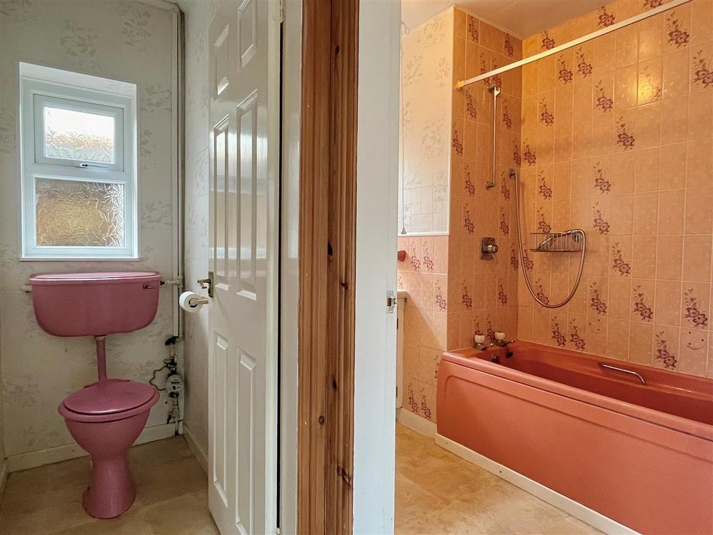 Bath and W.c..jpg