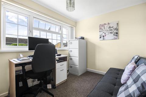 25 Hardwick Road, Tilehurst, Reading, RG30 4LH