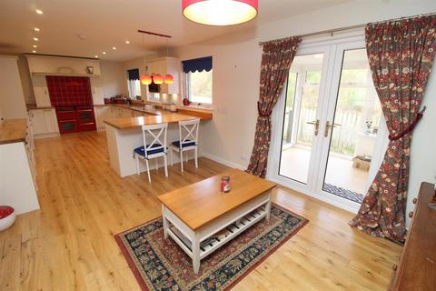 21 Balmakeith Park, Nairn, IV12 5GP