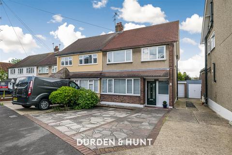 3 bedroom semi-detached house for sale, Surrey Drive, Hornchurch, RM11