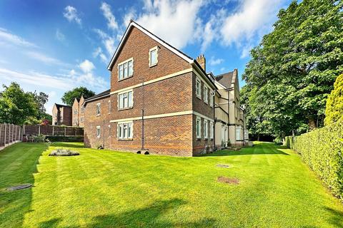 2 bedroom apartment for sale, Regency Court, Grove Lane, Hale