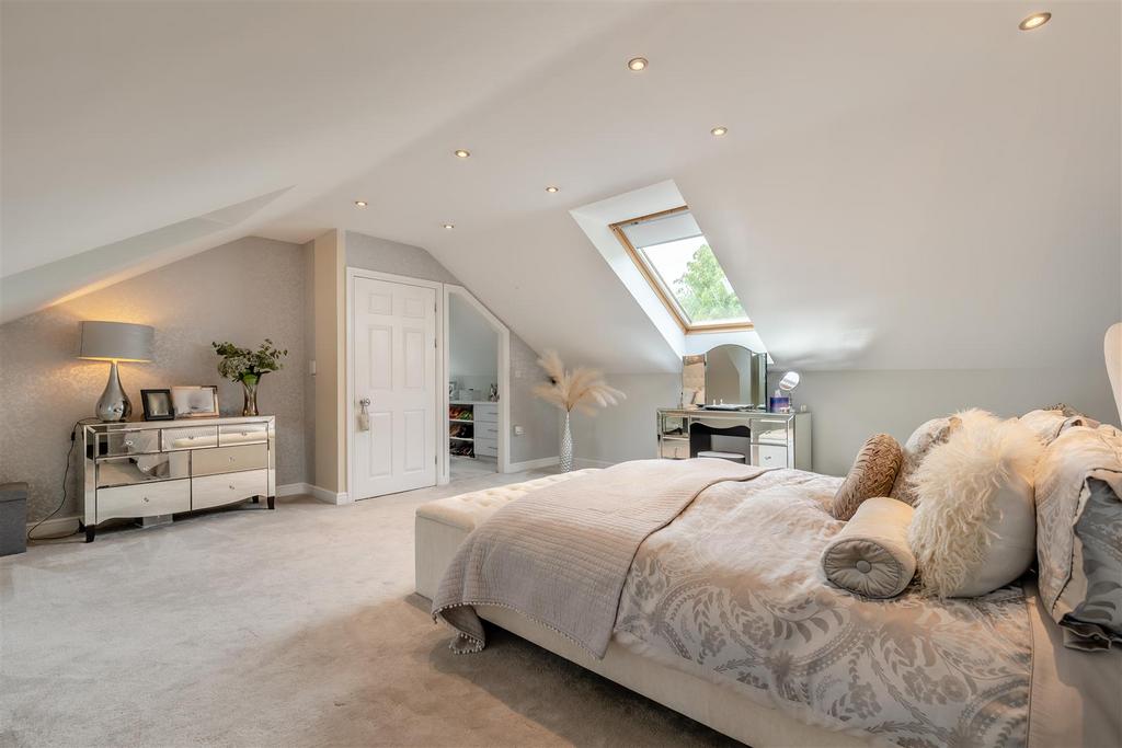 8596397-interior01.JPG