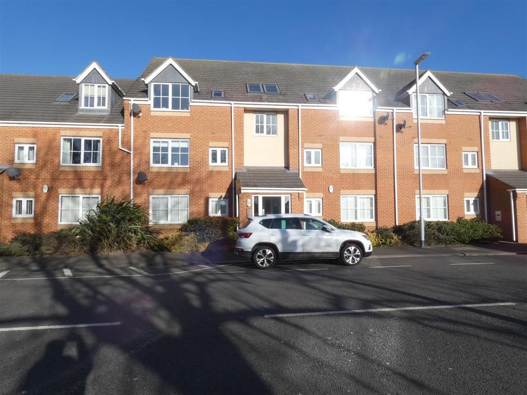 The Beacons, Seaton Delaval 2 bed apartment to rent £750 pcm (£173 pw)