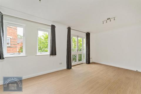 2 bedroom apartment to rent, Victory Road, Wanstead