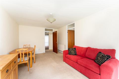 1 bedroom flat to rent, Grosvenor Road, Wanstead