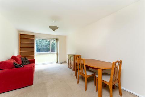 1 bedroom flat to rent, Grosvenor Road, Wanstead