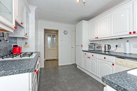 2 bedroom end of terrace house for sale, Binnacle Road, Rochester, Kent, ME1