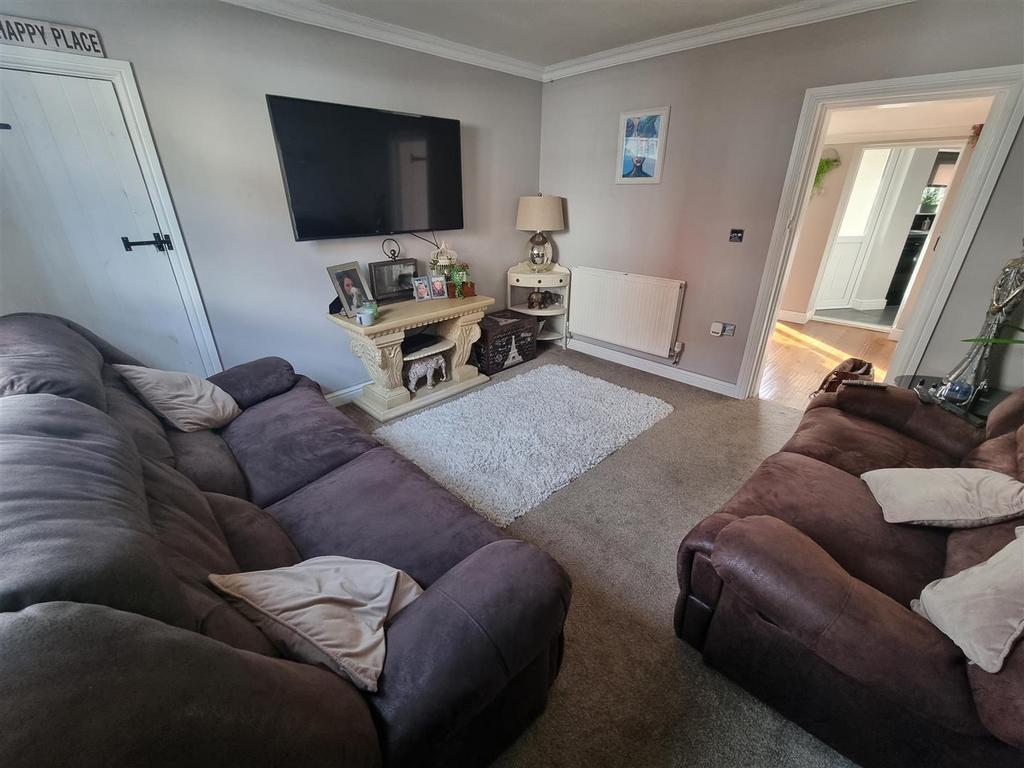Lounge 2