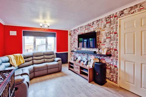 3 bedroom end of terrace house for sale, Rochford Road, Southend-on-Sea, SS2