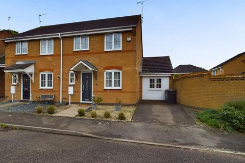 3 bedroom semi-detached house for sale, Campbell Close, Towcester, NN12