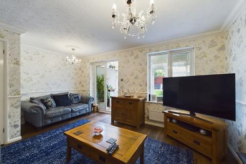 10 Campbell Close, Towcester, NN12 7AW