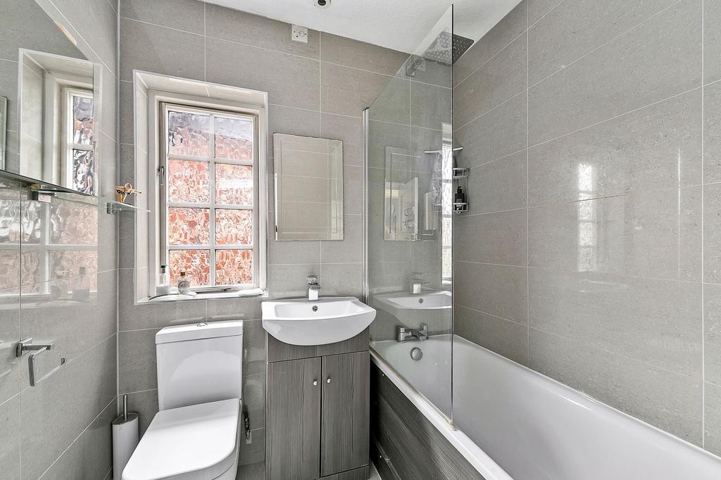 Family bathroom
