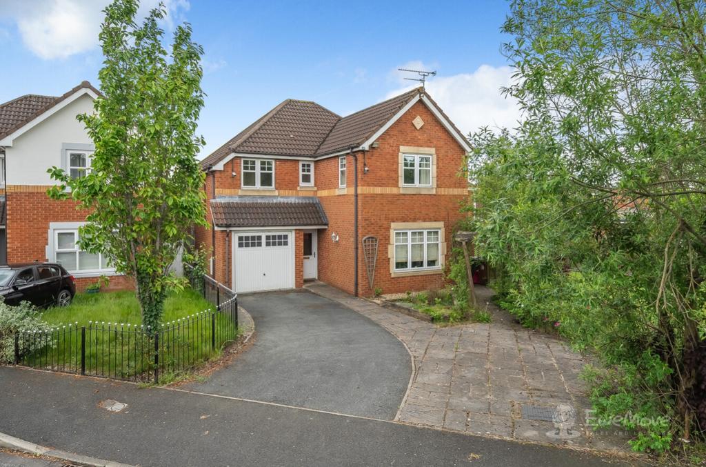 PRINCE ALBERT COURT, ST. HELENS... 4 bed detached house for sale £260,000