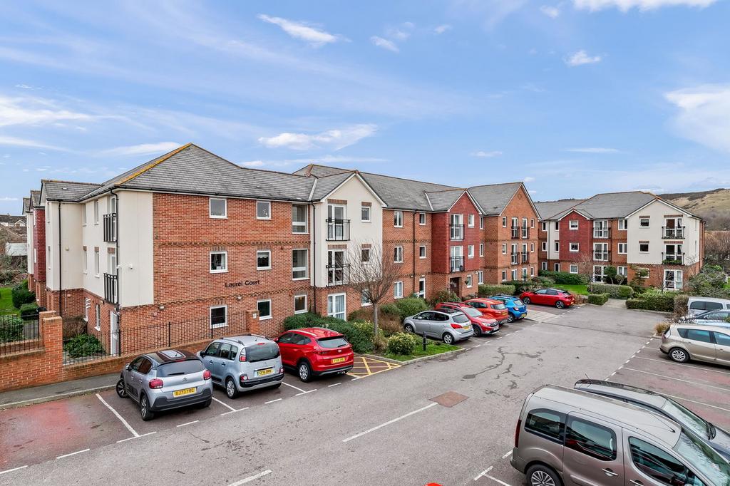 Stanley Road, Folkestone, CT19 1 bed apartment for sale £50,000