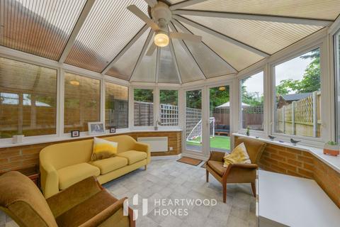 7 Robins Close, London Colney, St Albans, AL2 1QT