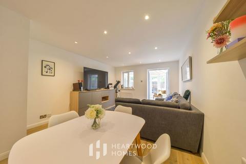 7 Robins Close, London Colney, St Albans, AL2 1QT
