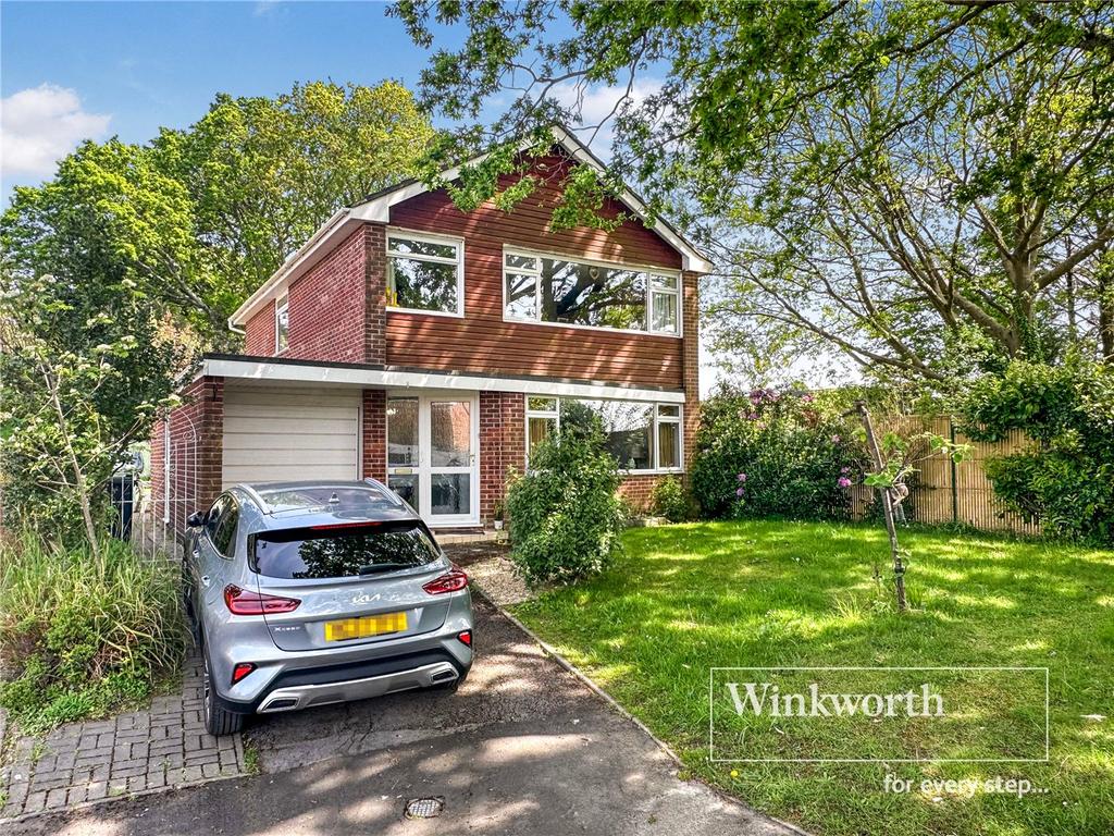 Wollaton Road, Dorset BH22 4 bed detached house for sale £475,000