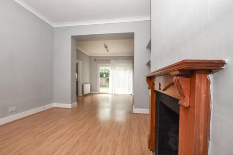 Flat A, 1 Station Road, Shortlands, Bromley, BR2 0EY