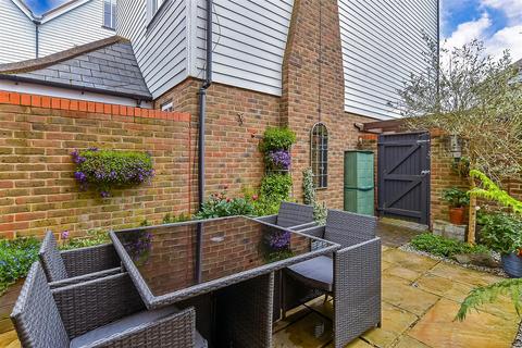 4 bedroom semi-detached house for sale, Laxton Walk, Kings Hill, West Malling, Kent