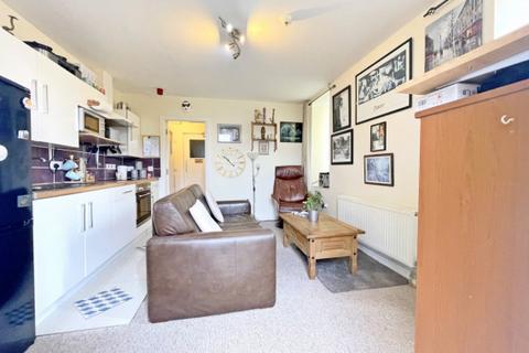 1 bedroom apartment for sale, Cumbria Court, Mooragh Promenade, Ramsey, IM8 3BA