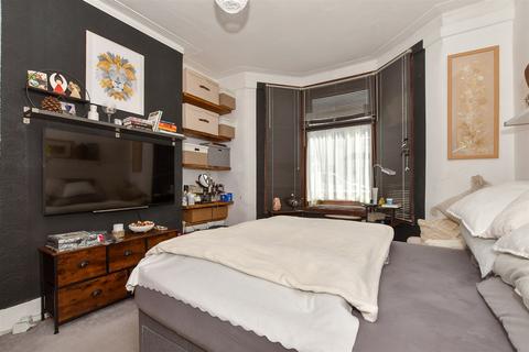 2 bedroom terraced house for sale, Morley Road, London