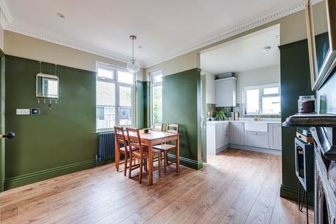 61 High Road, Rayleigh, SS6 7SE
