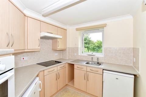 1 bedroom flat for sale, London Road, Redhill, Surrey