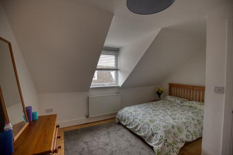 27 Invicta Road, Folkestone, CT19 6EY