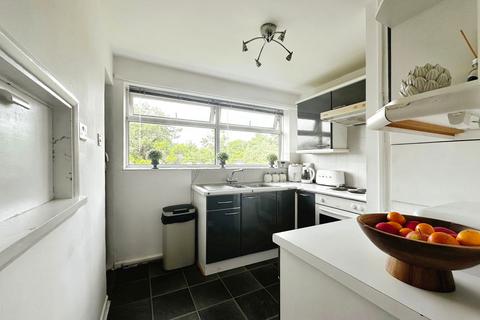 2 bedroom flat for sale, Cedar Court, Pear Tree Drive, Great Barr, B43 6HP