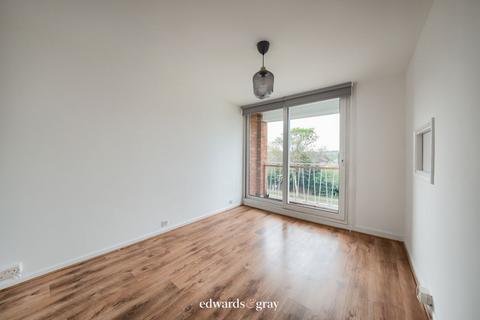 2 bedroom flat for sale, Cedar Court, Pear Tree Drive, Great Barr, B43 6HP