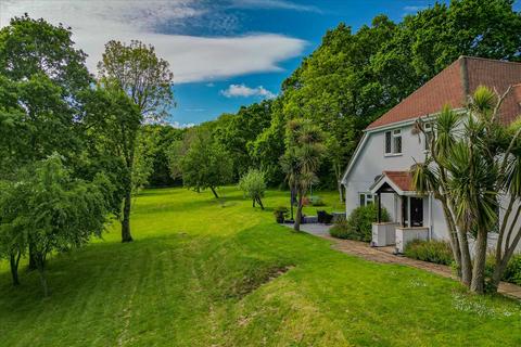 5 bedroom detached house for sale, Fontley Road, Titchfield