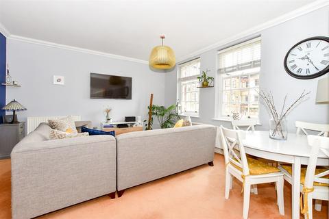 2 bedroom apartment for sale, Southdowns Park, Haywards Heath, West Sussex
