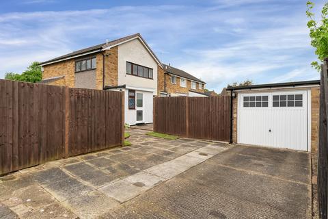 3 bedroom detached house for sale, Spacious Plot at Grange Drive, Melton Mowbray, LE13 1EY