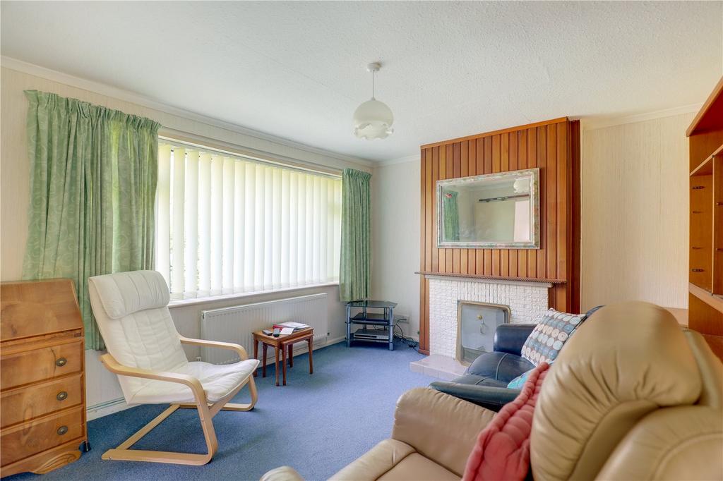 61 Birchlands, Bridgnorth, Shropshire 2 bed bungalow for sale £230,000